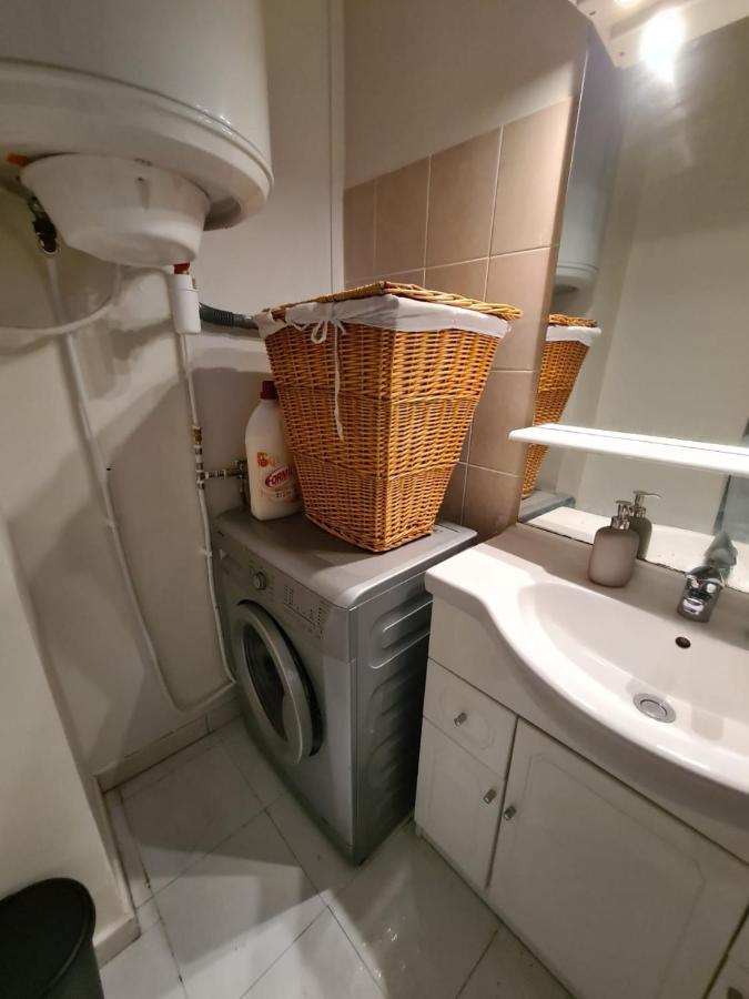 Appartement Cosy Sur Avignon Proche Des Remparts Esterno foto